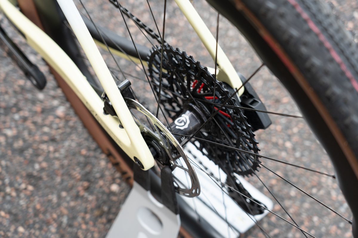 Fara Gr4 - Force E1 w/PowerMeter / X0 mullet - Cycled Shop Edition DEMO - koko L/56 cm
